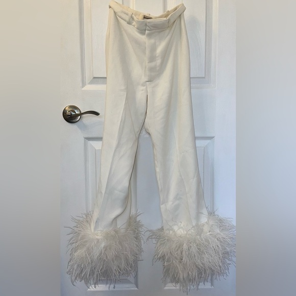 House of CB Iman Ivory Oversized Blazer & Fae Hem Trousers Size XS - Picture 8 of 13